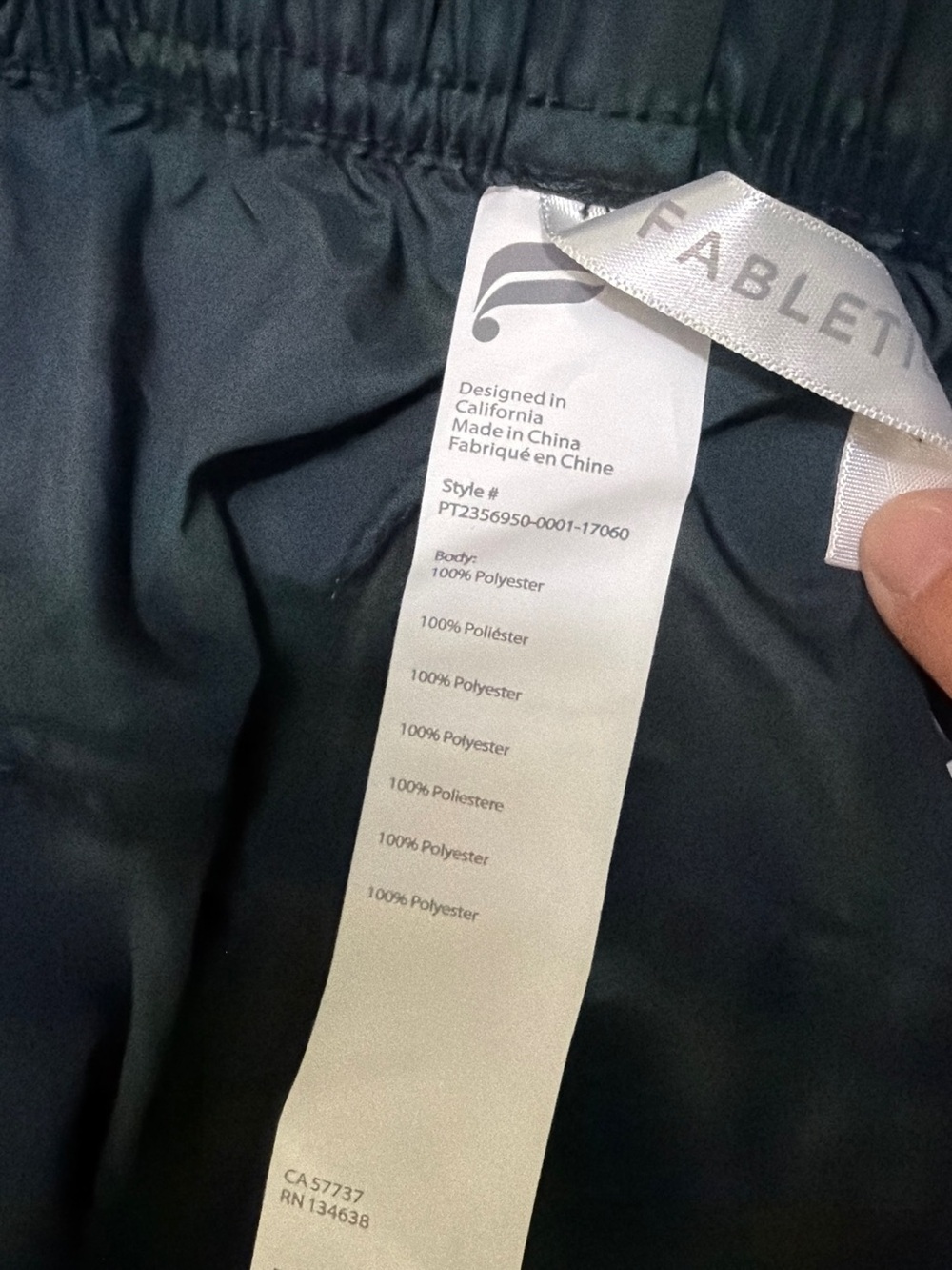 Fabletics Black Lightweight Cargo Parachute Jogger Women’s Size XL NWT - Picture 8 of 10